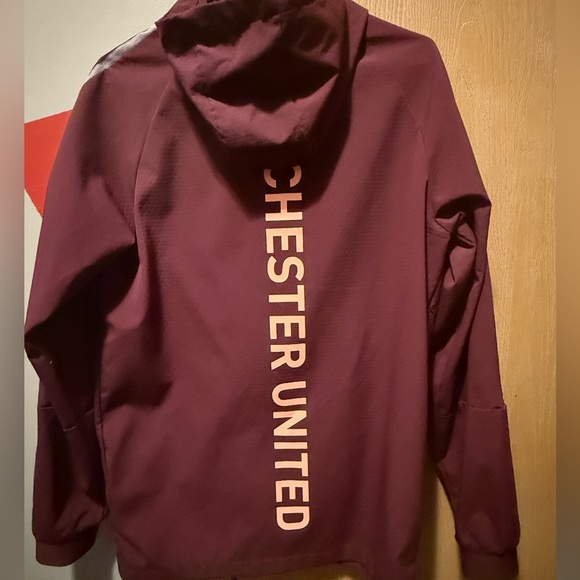 Manchester united Jacket - Picture 2 of 4